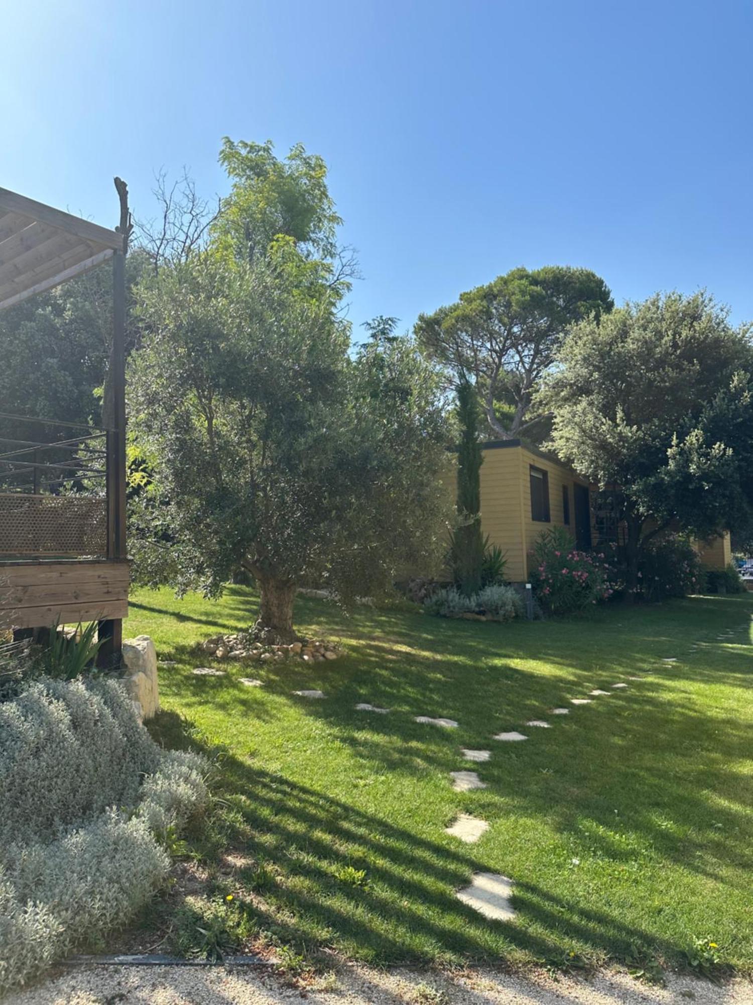 Les Troglodytes Du Ventoux Villa Bollène Exterior foto
